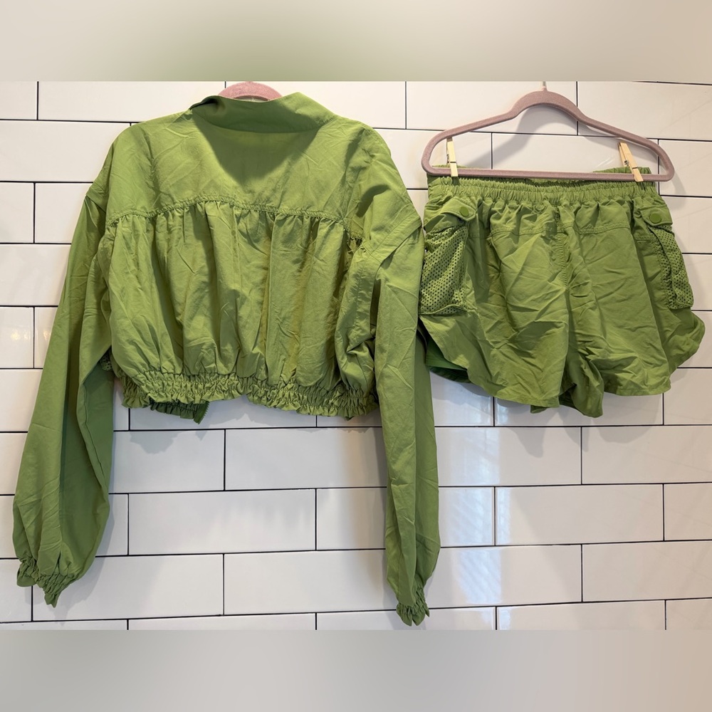 Spiritual Gangster Bridgette Hybrid Zip Vest/Jacket & Shorts - Cactus Green L - Picture 11 of 11